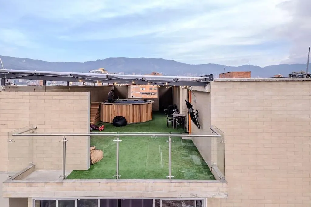 Balcon En Laureles, Ac, Piscina, Estacionamiento 601 Apartman Medellín 0*,  Kolumbia
