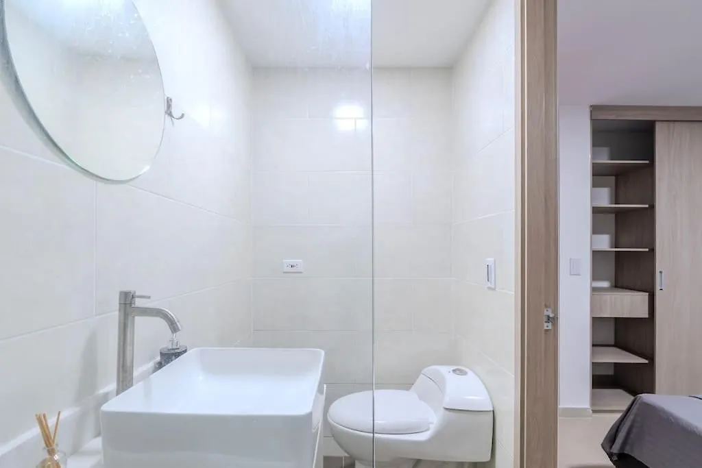 Balcon En Laureles, Ac, Piscina, Estacionamiento 601 Apartman Medellín 0*,
